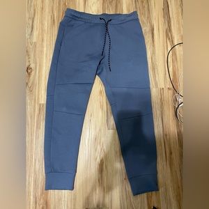 American eagle jogger